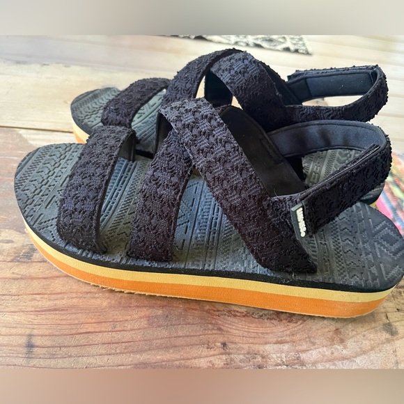 MUK LUKS Women's Lofty Goals Sandal size 11 - Picture 3 of 3